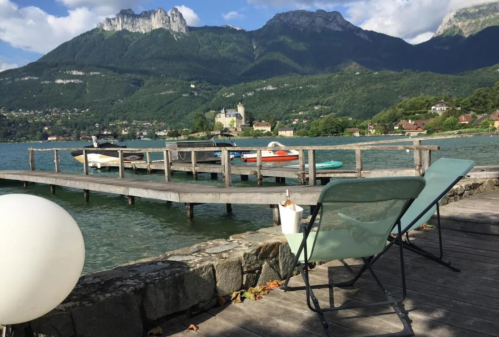 Appartement Le Beach Du Lac D'Annecy Avec Les Pieds Dans L Eau, Plage Et Ponton Prive Duingt France